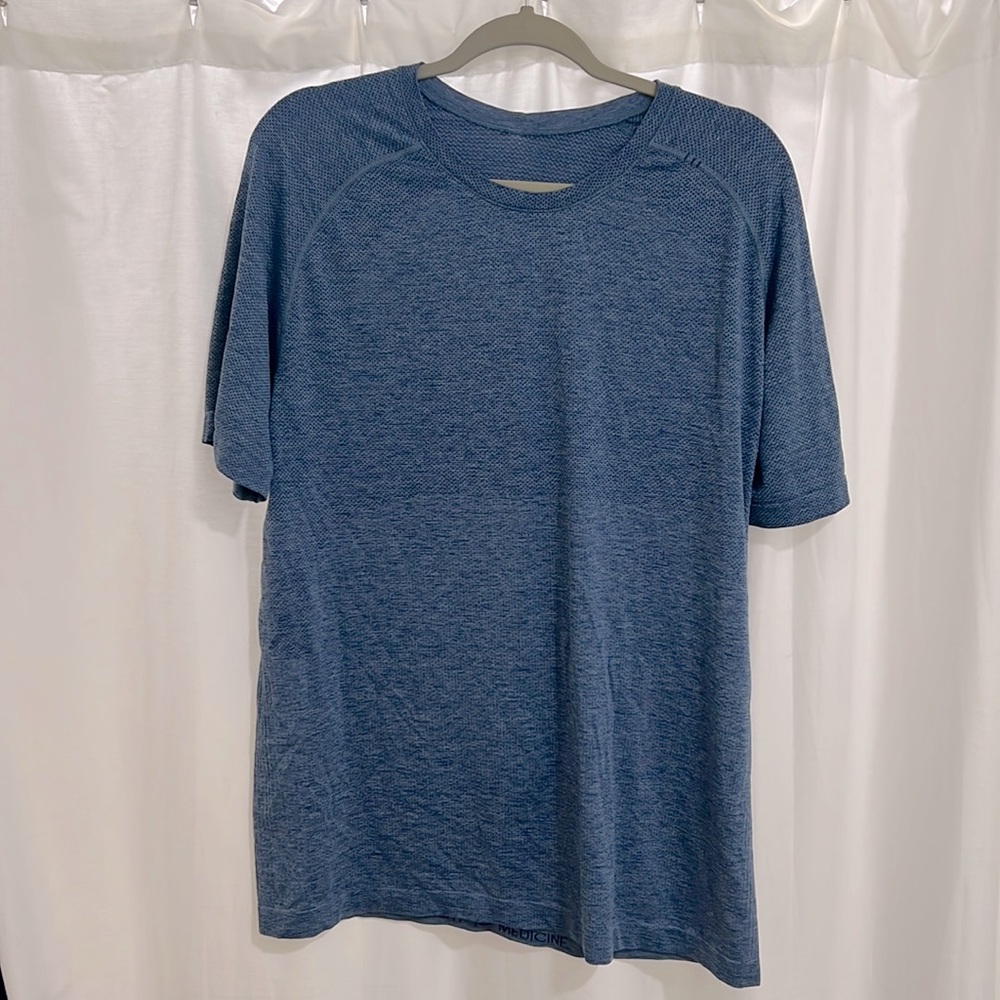 Lululemon Vent Tech Metal Shirt Large Like New
